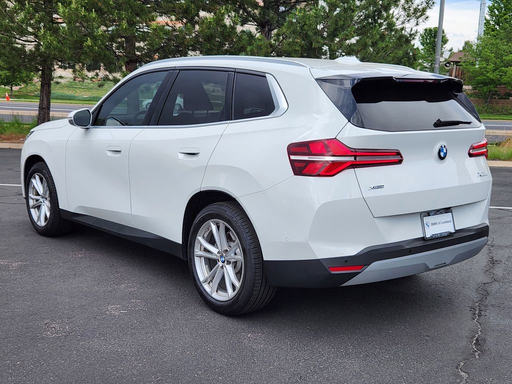 Used 2025 BMW X3 xDrive30i AWD/4WD image 3