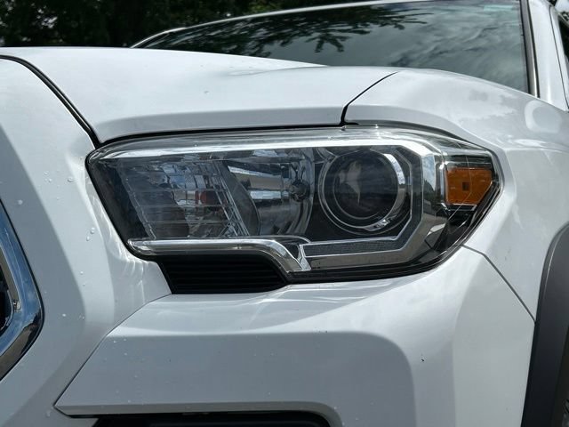 Used 2019 Toyota Tacoma TRD Off-Road AWD/4WD image 9