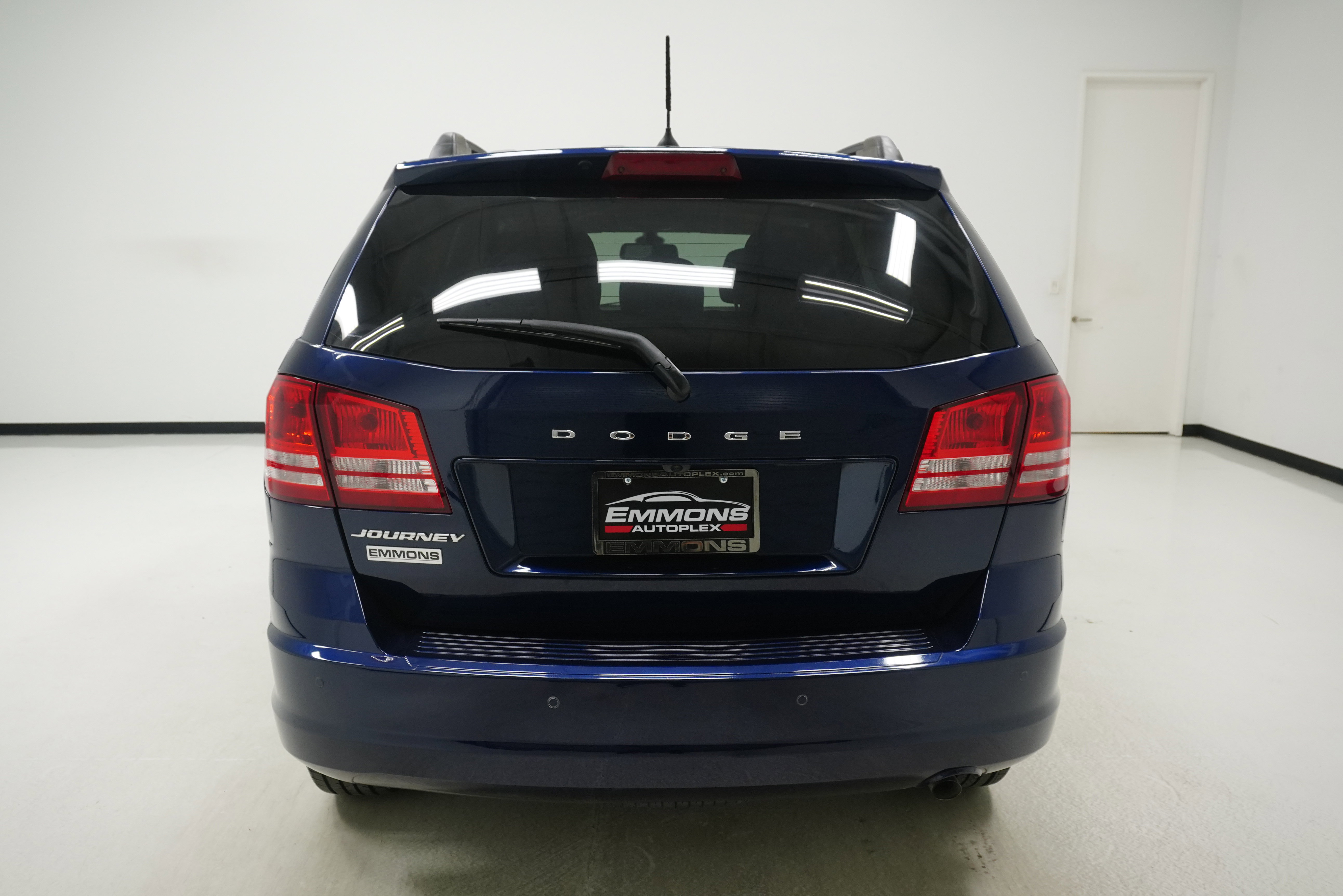 Used 2020 Dodge Journey SE FWD image 5