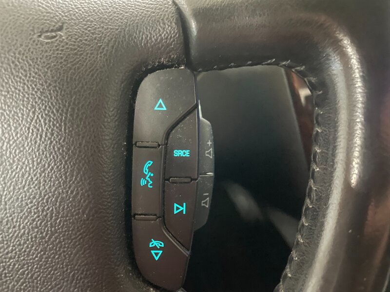 Used 2013 Chevrolet Impala LTZ FWD image 12