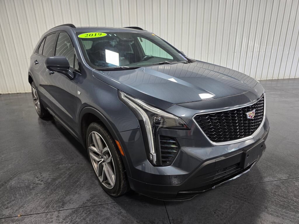 Used 2019 Cadillac XT4 Sport AWD/4WD image 2