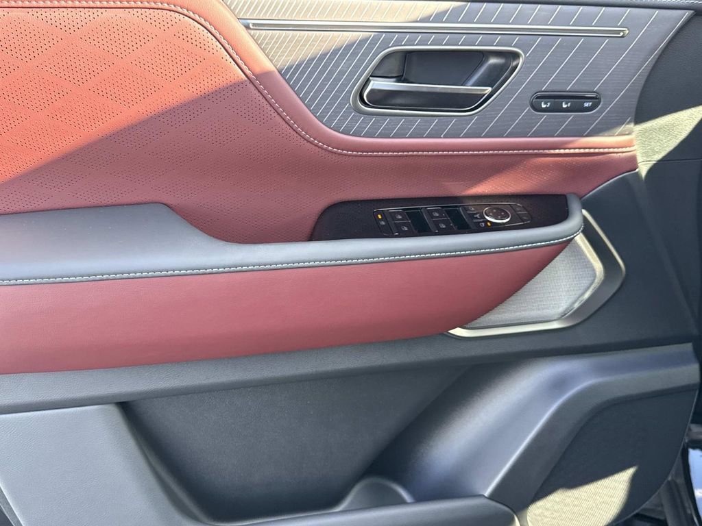 New 2026 INFINITI QX80 Autograph image 15