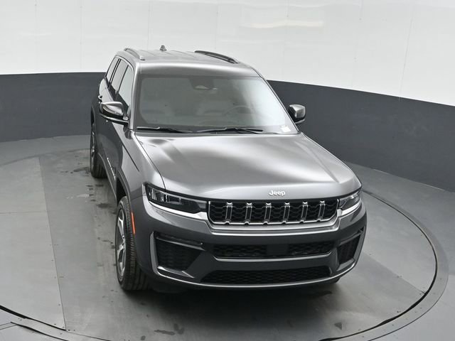 New 2026 Jeep Grand Cherokee Limited w/ Trailer Tow Package image 36