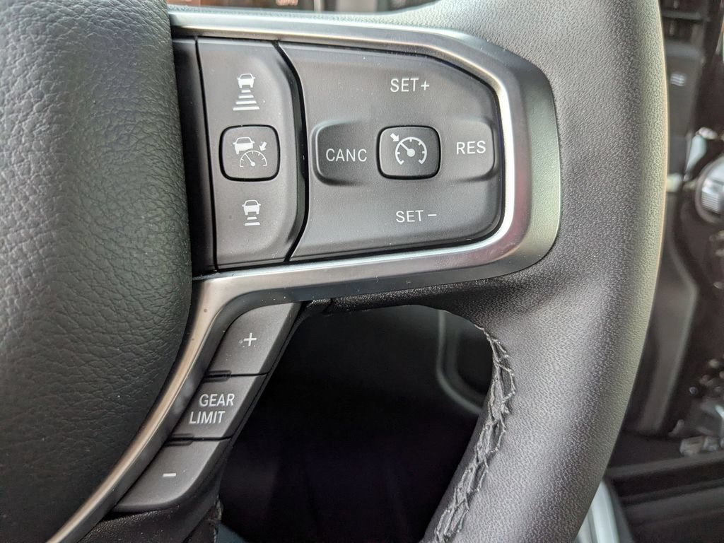New 2025 RAM 2500 Big Horn AWD/4WD image 20