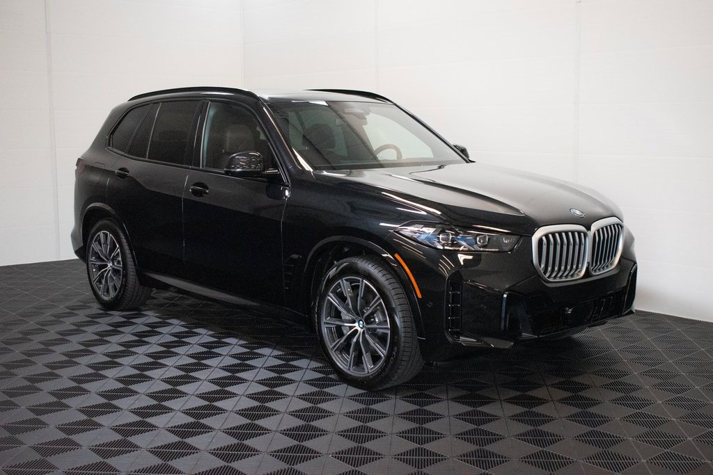 New 2026 BMW X5 xDrive50e w/ M Sport Package image 1