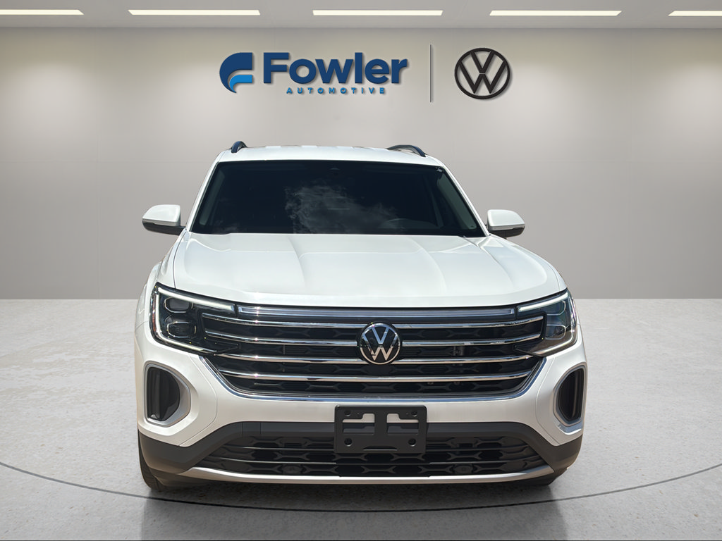 New 2026 Volkswagen Atlas SE FWD image 2
