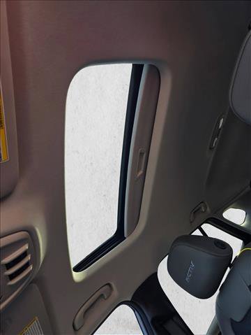 New 2026 Chevrolet Trax ACTIV w/ Sunroof Package image 14