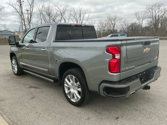 Used 2024 Chevrolet Silverado 1500 High Country w/ High Country Premium Package image 4