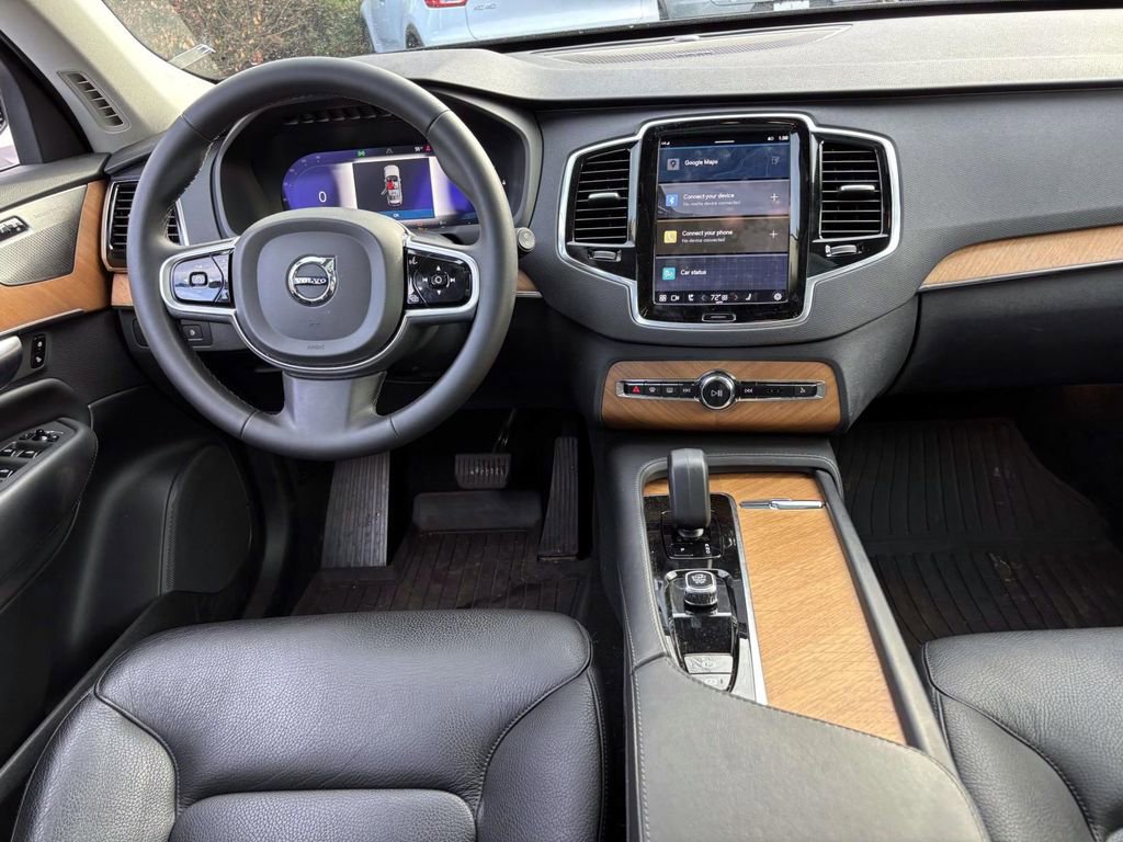 Used 2023 Volvo XC90 T8 Plus w/ Protection Package Premier image 29