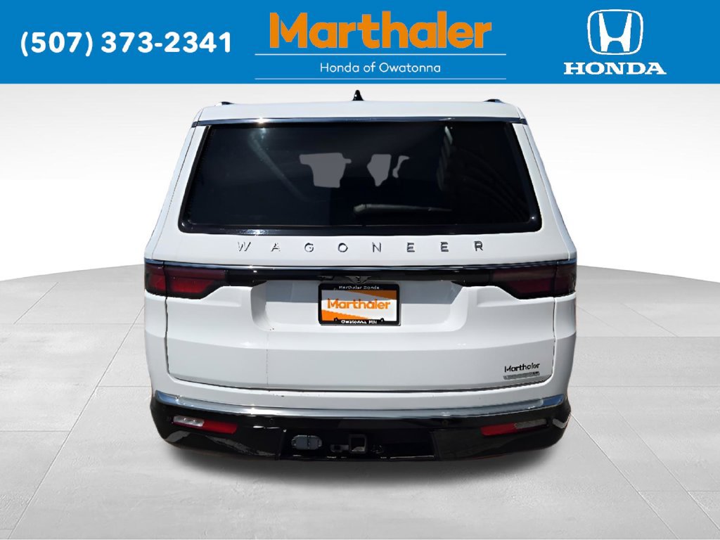 Used 2024 Jeep Wagoneer Series II w/ Flexible Seating Group AWD/4WD image 4