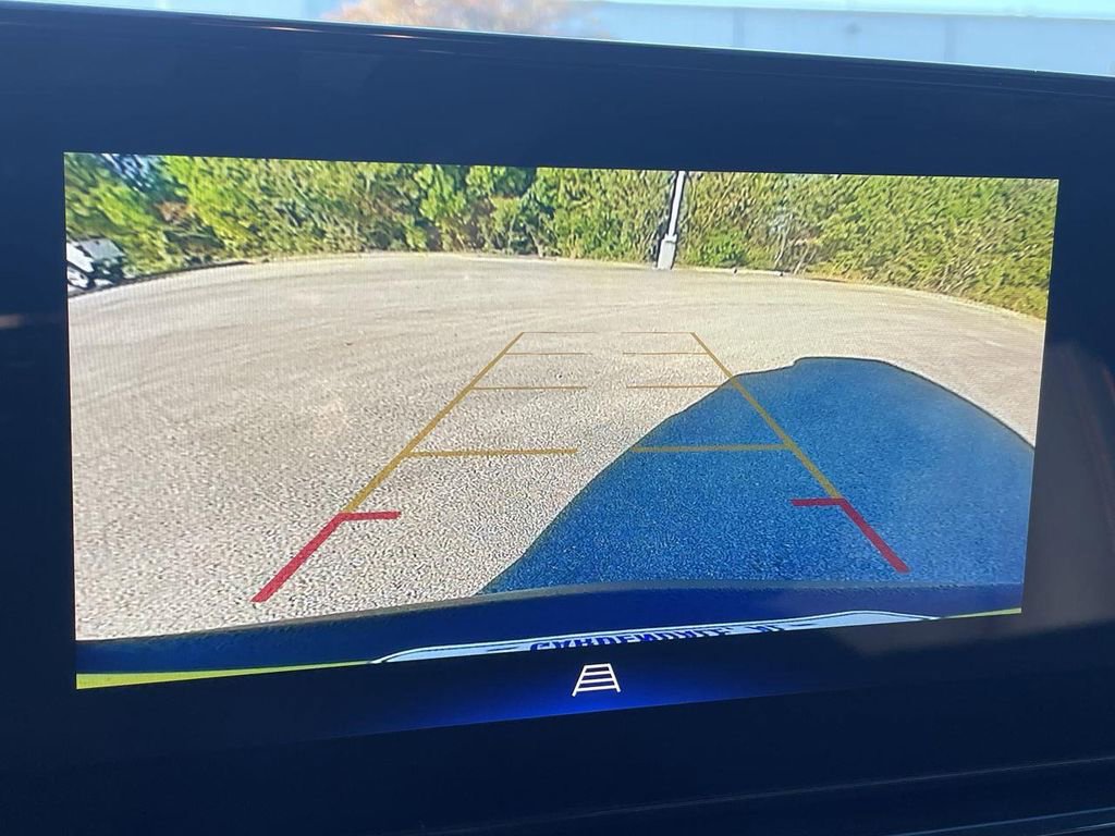 Certified 2024 Chevrolet TrailBlazer RS w/ Driver Confidence Package image 14