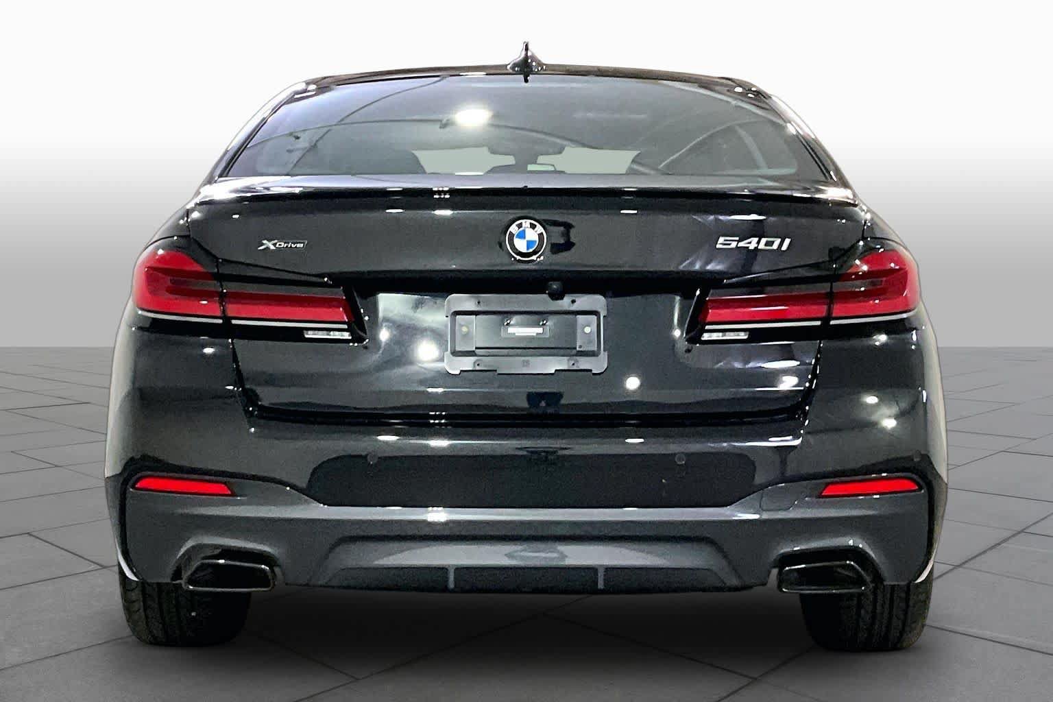 Certified 2023 BMW 540i xDrive w/ M Sport Package AWD/4WD image 4