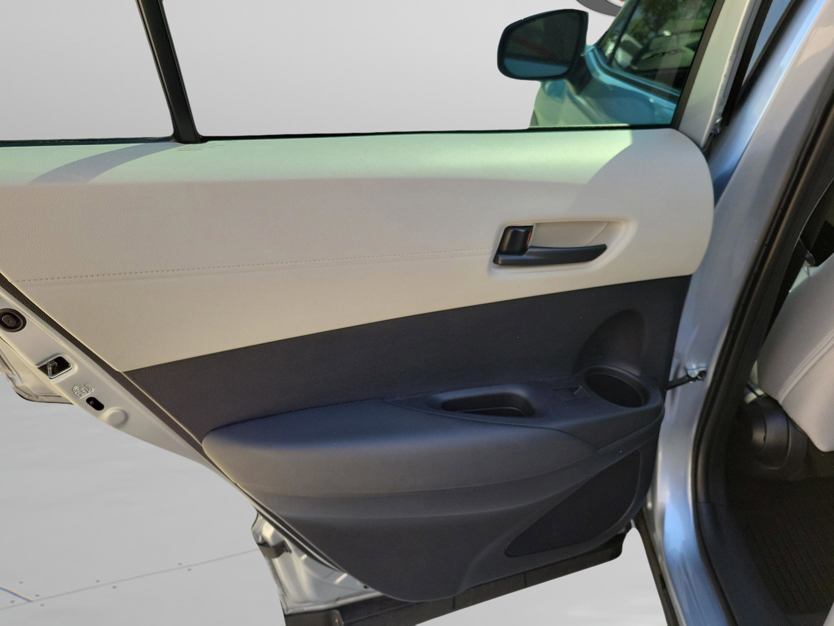 Certified 2024 Toyota Corolla Cross L FWD image 24