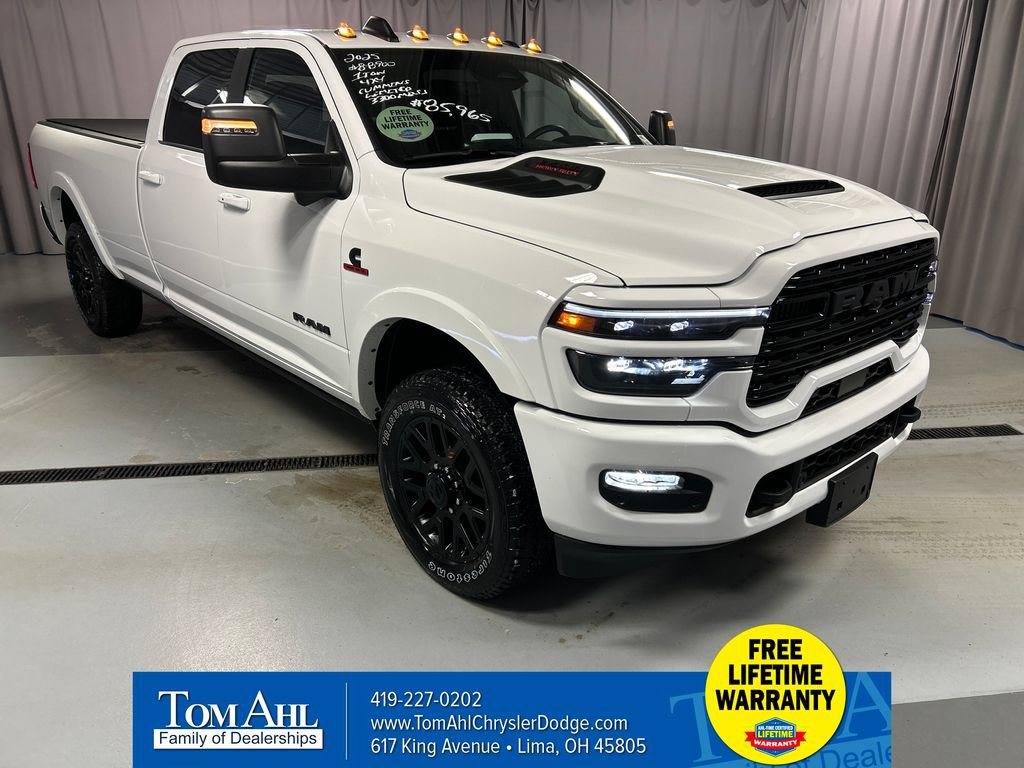 Used 2025 RAM 3500 Limited AWD/4WD image 1
