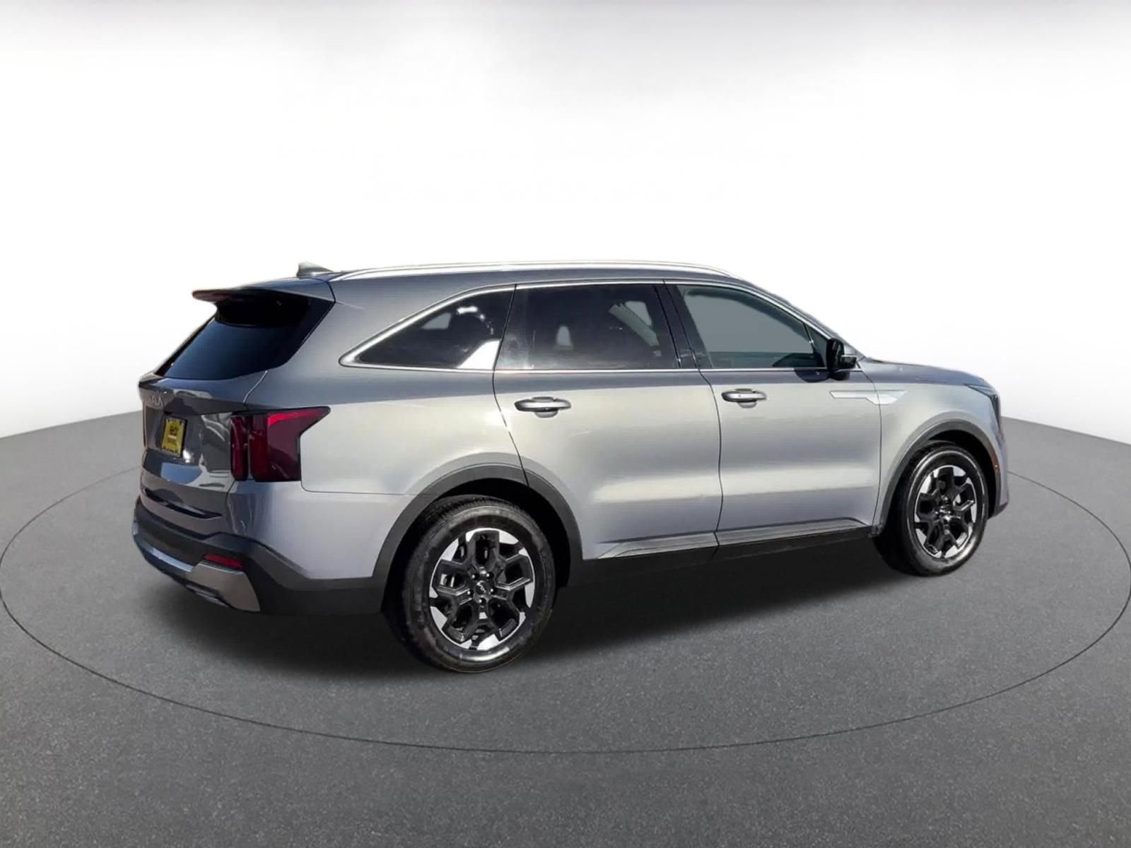 Used 2024 Kia Sorento S FWD image 15