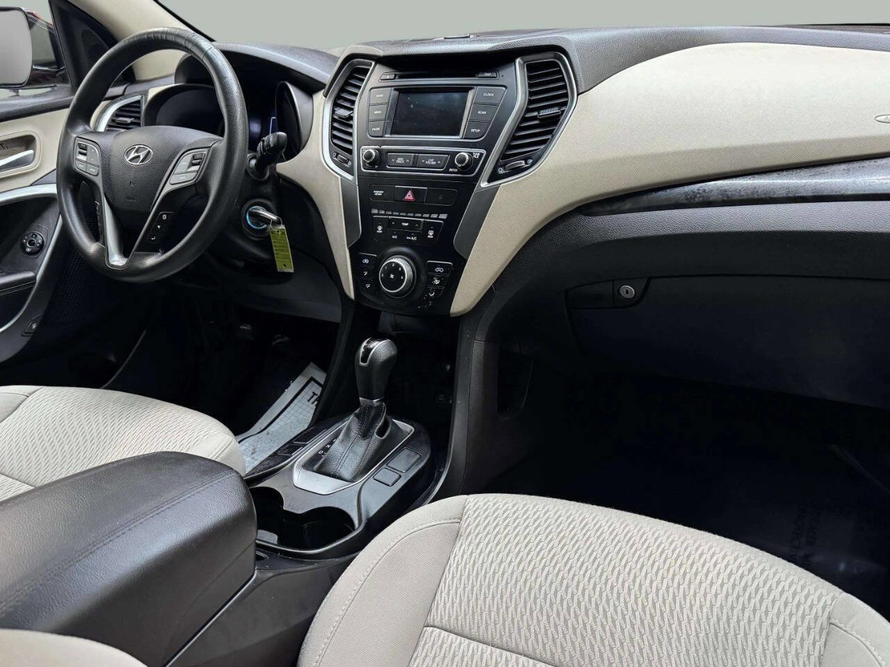 Used 2017 Hyundai Santa Fe Sport image 7