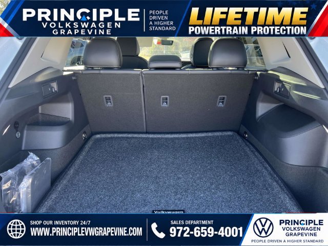 New 2027 Volkswagen Tiguan SE FWD image 25