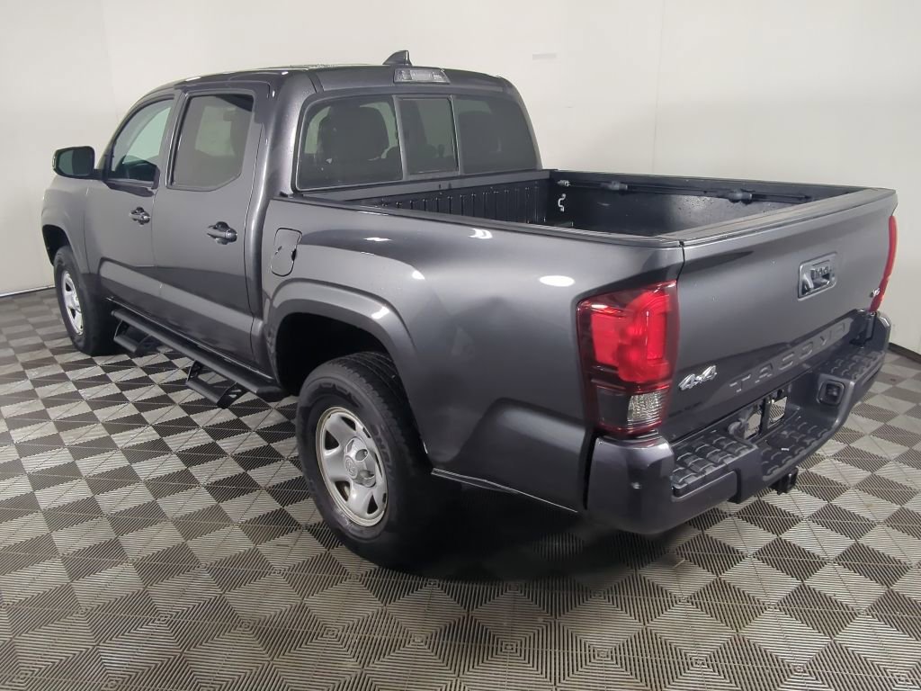 Used 2020 Toyota Tacoma SR AWD/4WD image 6