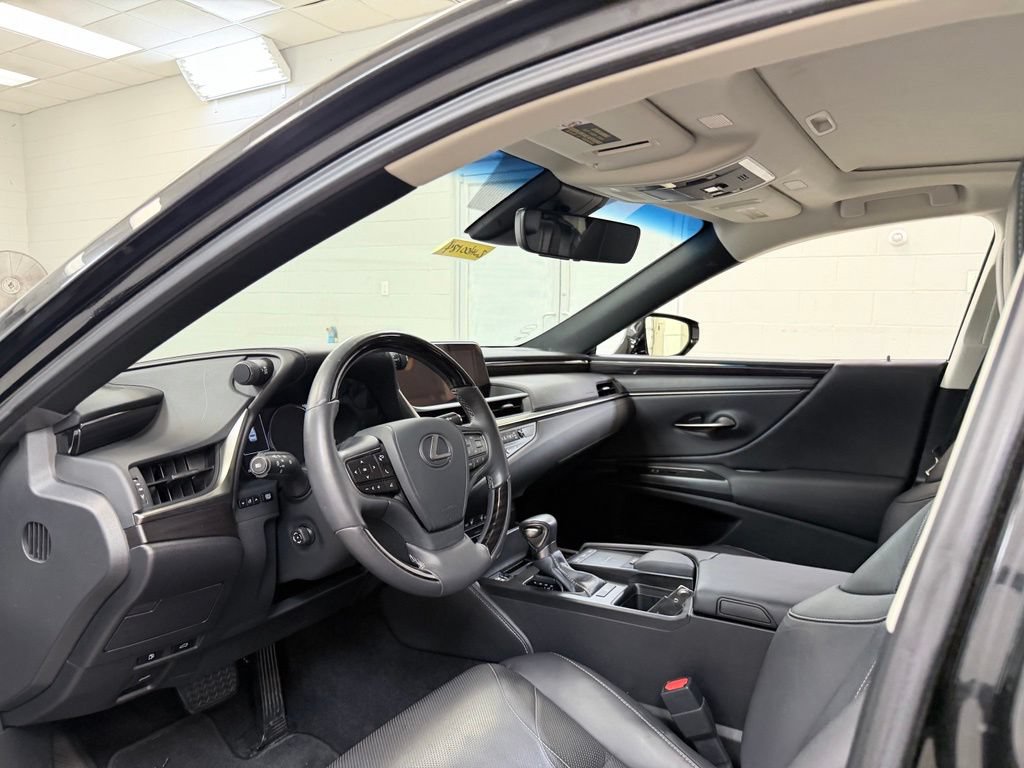 Used 2019 Lexus ES 350 w/ Accessory Package 2 FWD image 14