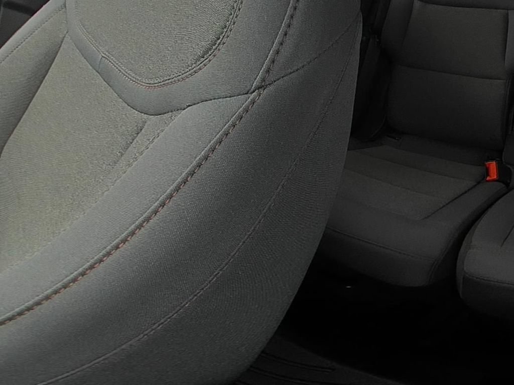 Used 2025 Ford Explorer Active RWD image 21