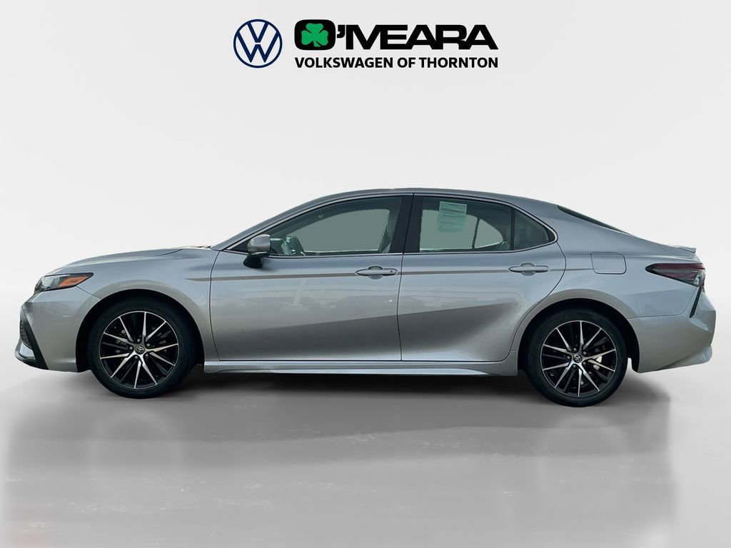 Used 2024 Toyota Camry SE image 2