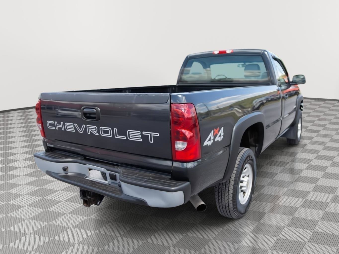 Used 2003 Chevrolet Silverado 2500 W/T w/ Snow Plow Prep Package AWD/4WD image 5