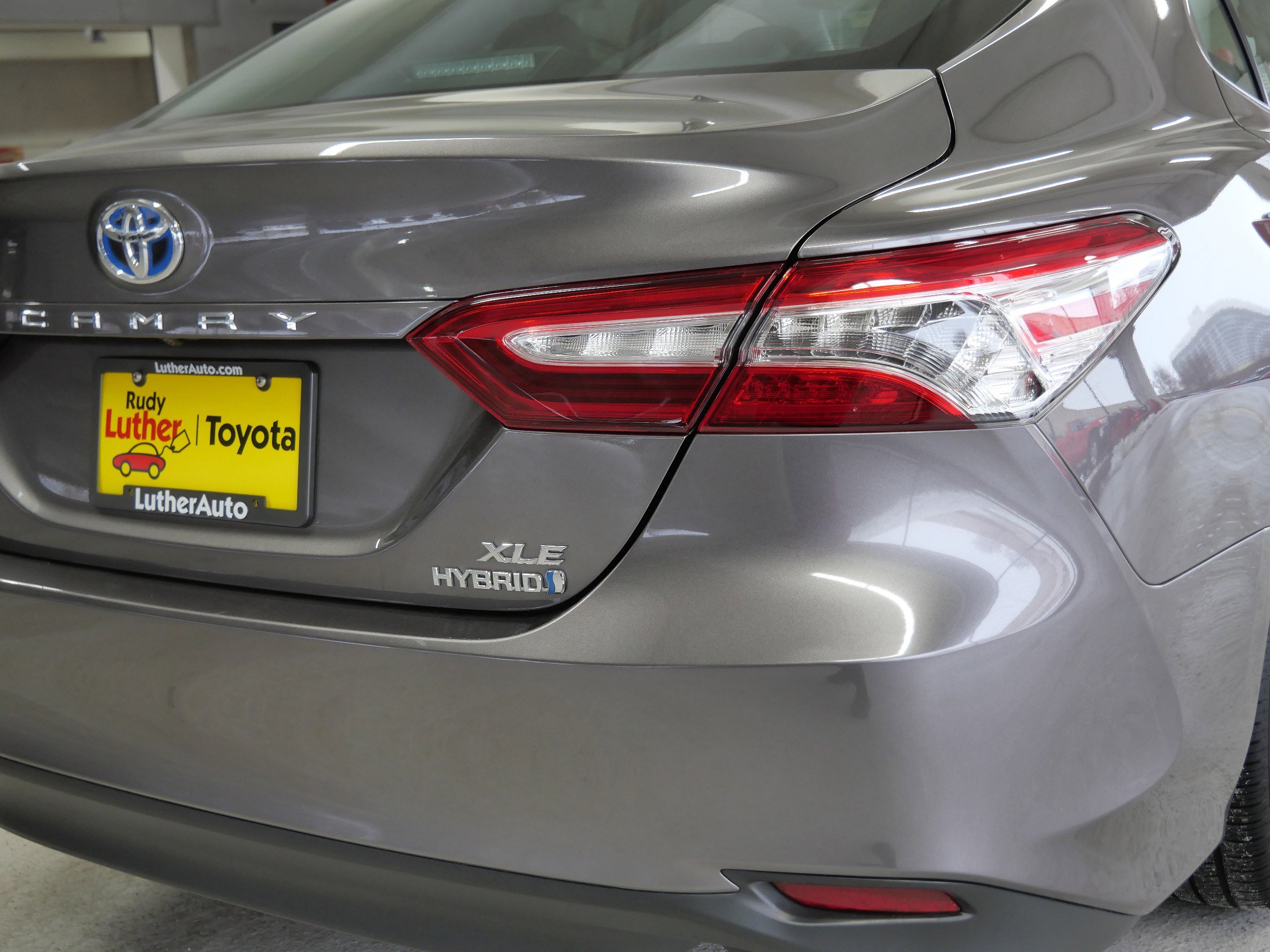 Certified 2020 Toyota Camry XLE image 18