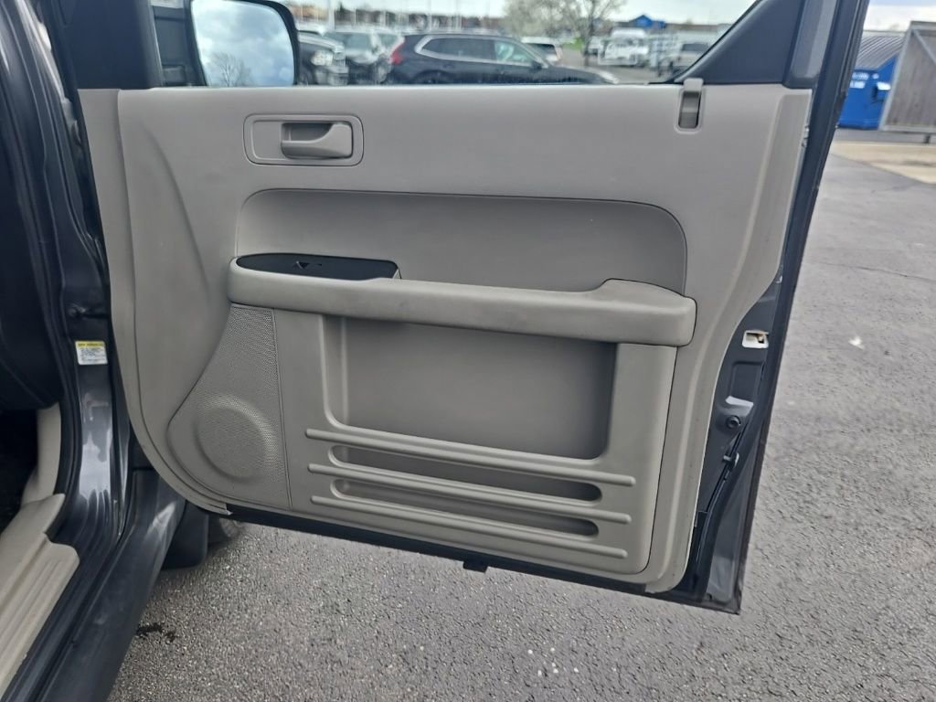 Used 2011 Honda Element LX image 28