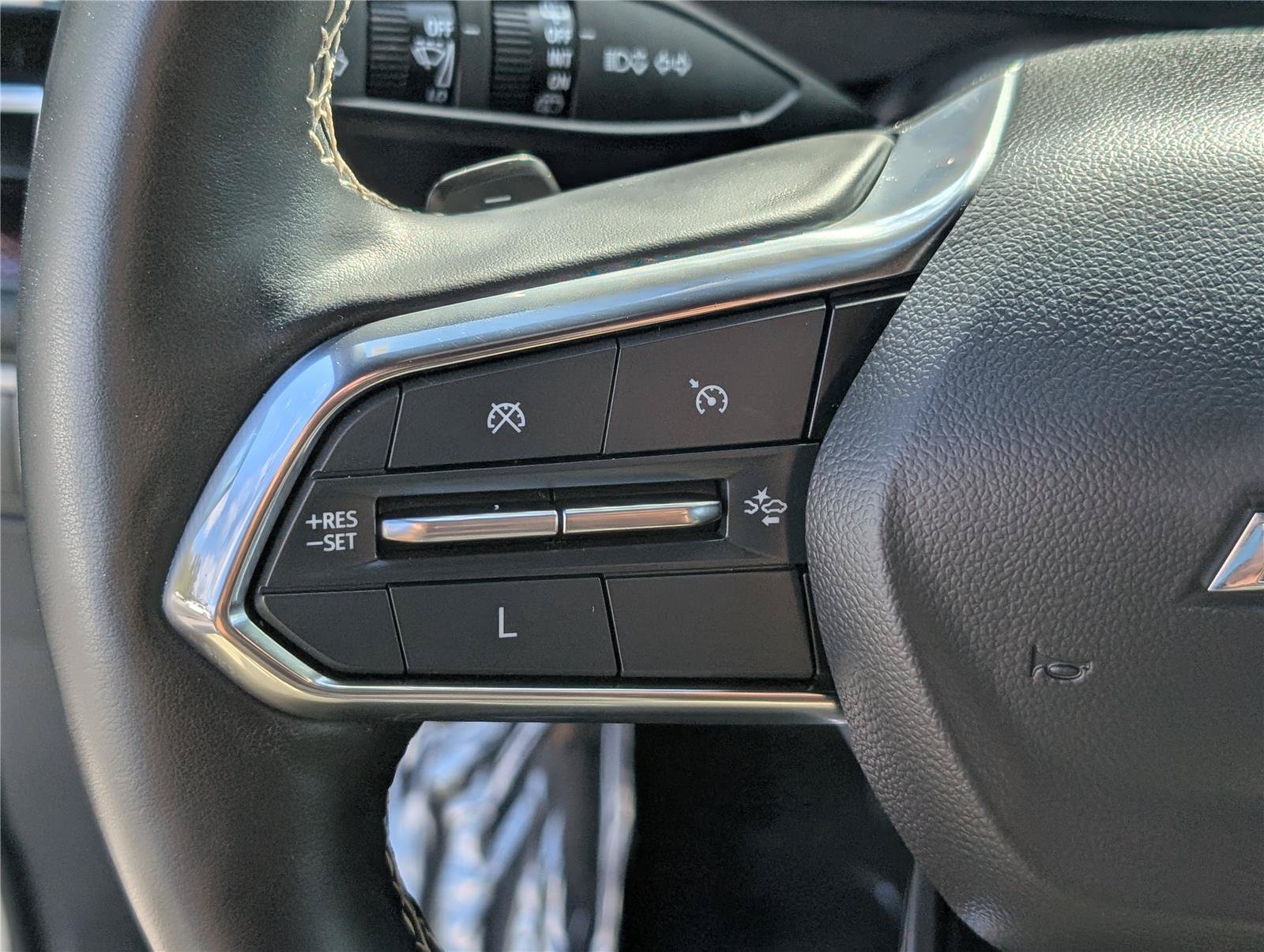 Used 2024 Chevrolet Traverse Z71 w/ LPO, Floor Liner Package AWD/4WD image 24