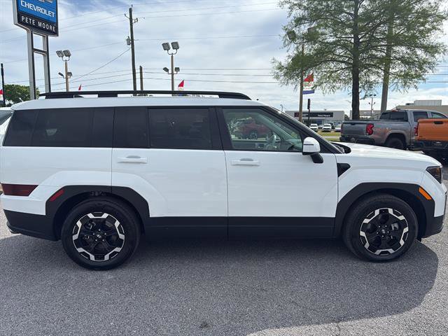 Used 2025 Hyundai Santa Fe SEL FWD image 4