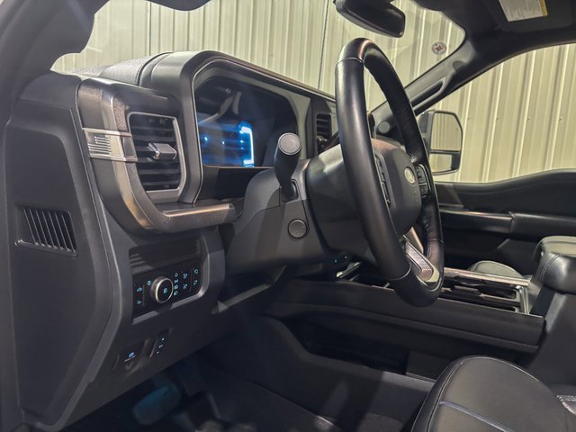 Used 2025 Ford F250 Platinum image 16