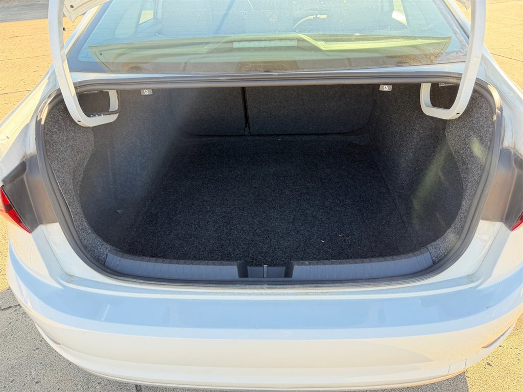 Used 2021 Volkswagen Jetta S image 30