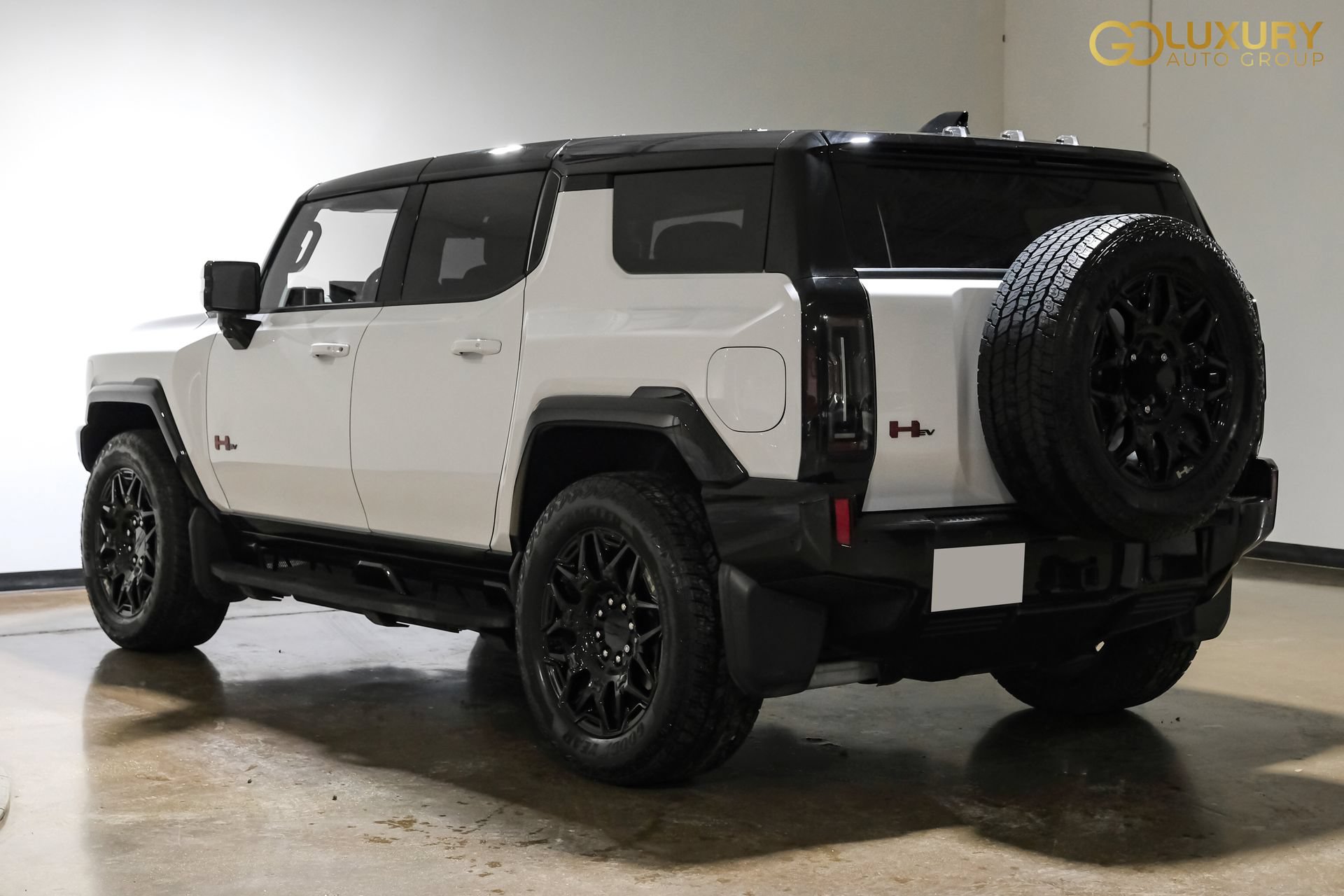 Used 2025 GMC Hummer EV 2X w/ LPO, Sport Package AWD/4WD image 12