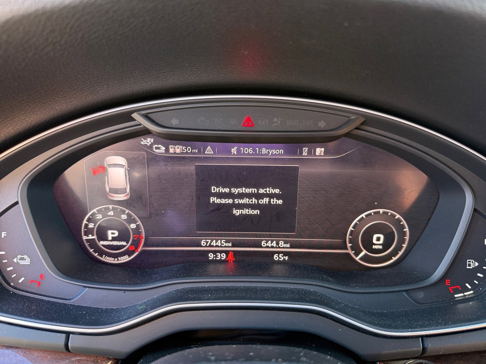 Used 2020 Audi Q5 e Prestige w/ Prestige Package image 11