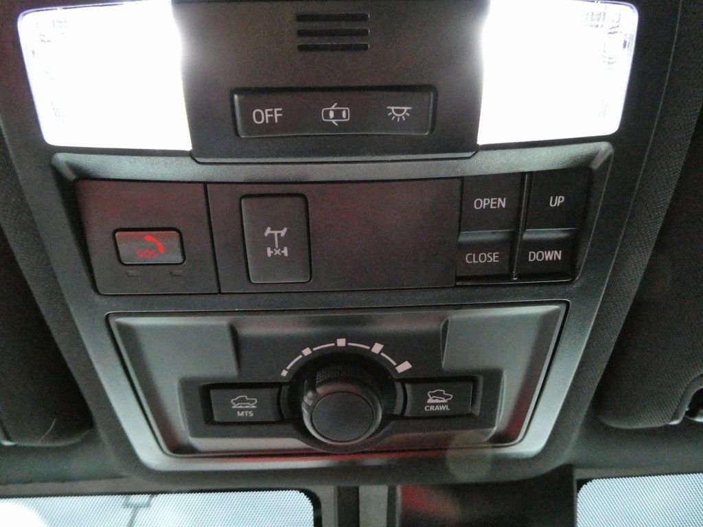 Used 2023 Toyota Tacoma TRD Off-Road w/ TRD Premium Off Road Package AWD/4WD image 11