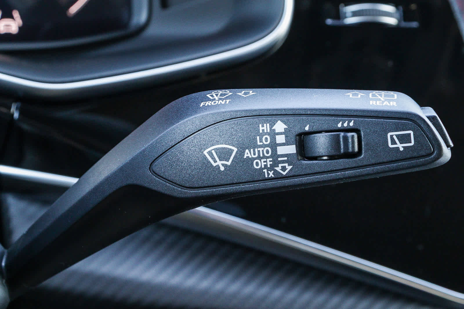 New 2025 Audi RS Q8 performance image 30