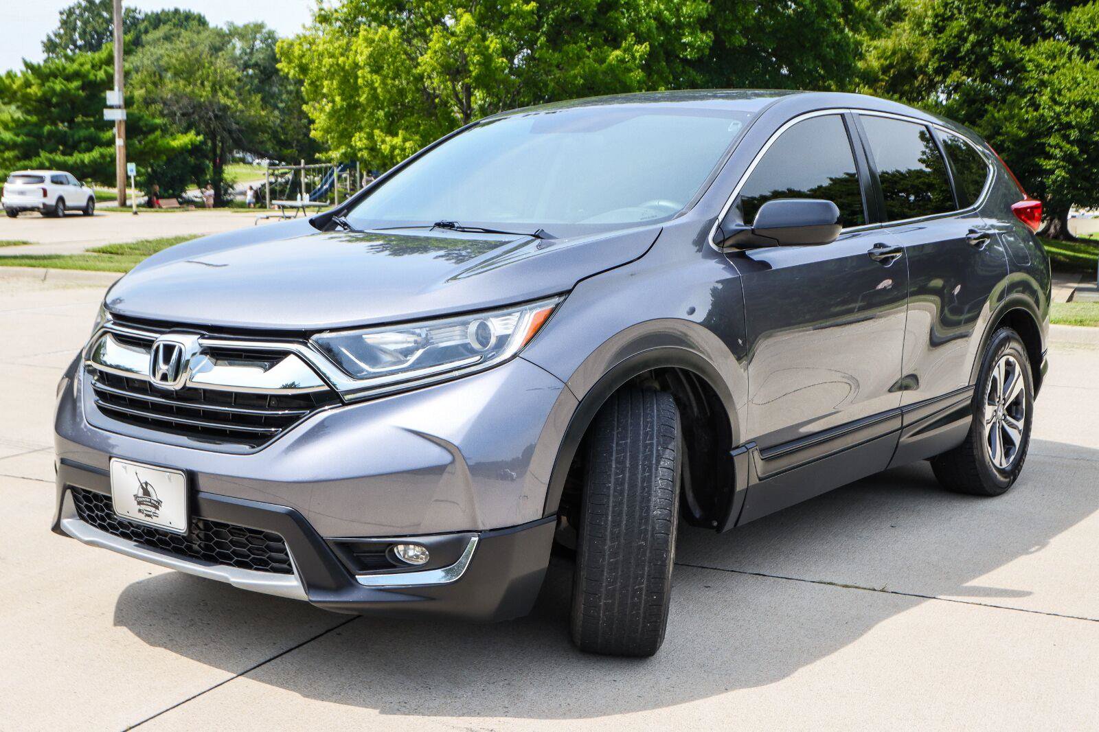 Used 2019 Honda CR-V LX image 3