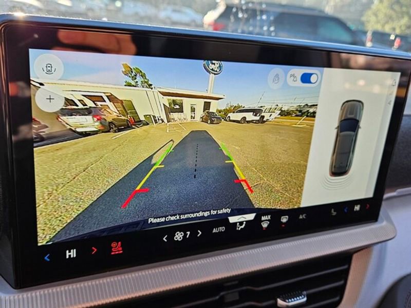 New 2026 Ford Explorer Active image 23