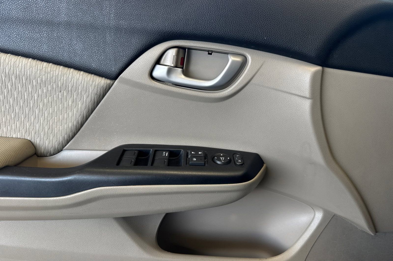 Used 2014 Honda Civic LX image 11