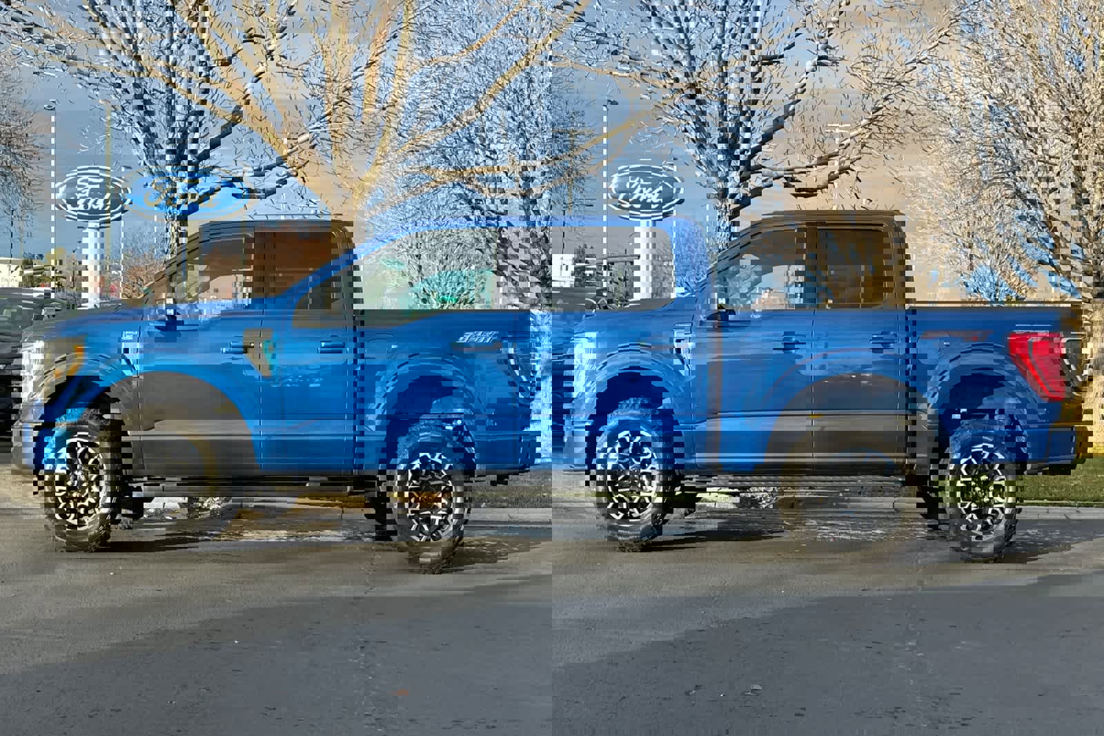 Certified 2023 Ford F150 XLT w/ Equipment Group 302A High image 5