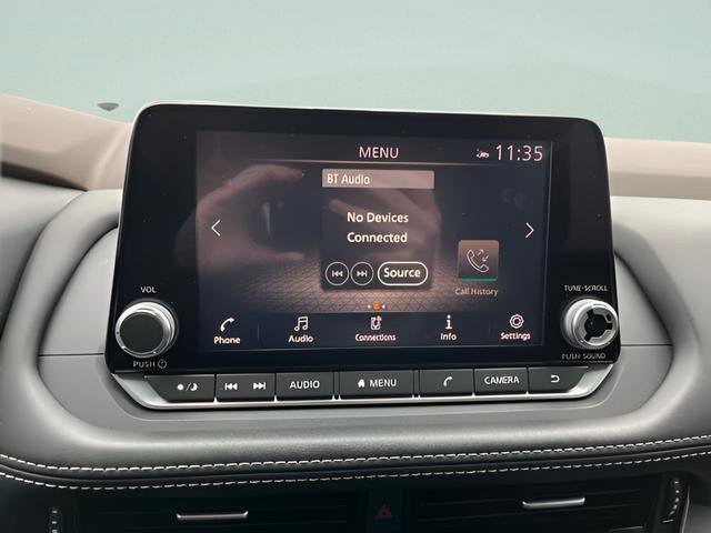 Used 2021 Nissan Rogue SV image 16
