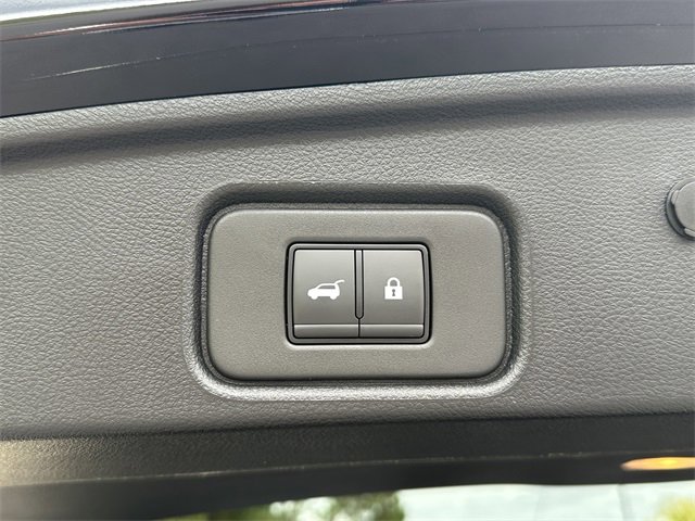 Certified 2025 Nissan Pathfinder SV w/ SV Premium Package image 20