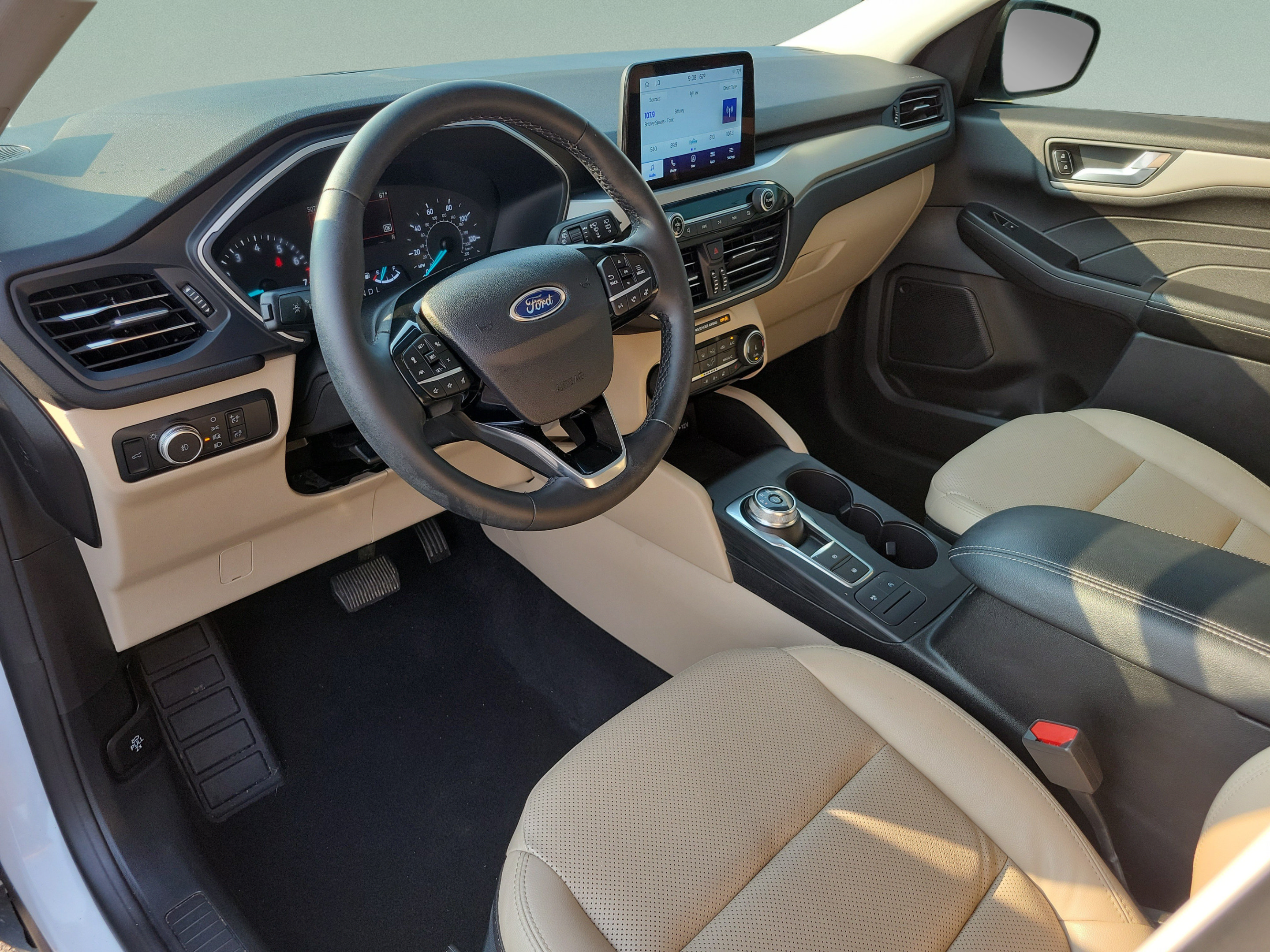 Used 2022 Ford Escape SEL AWD/4WD image 16