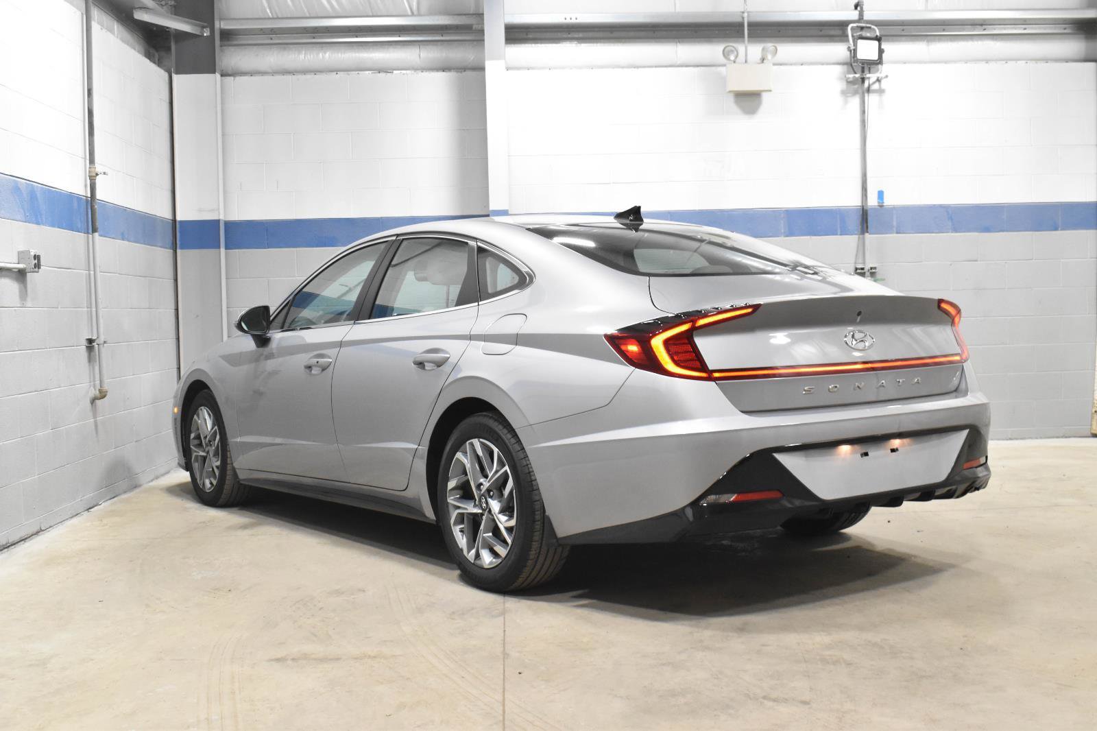 Used 2023 Hyundai Sonata SEL image 23