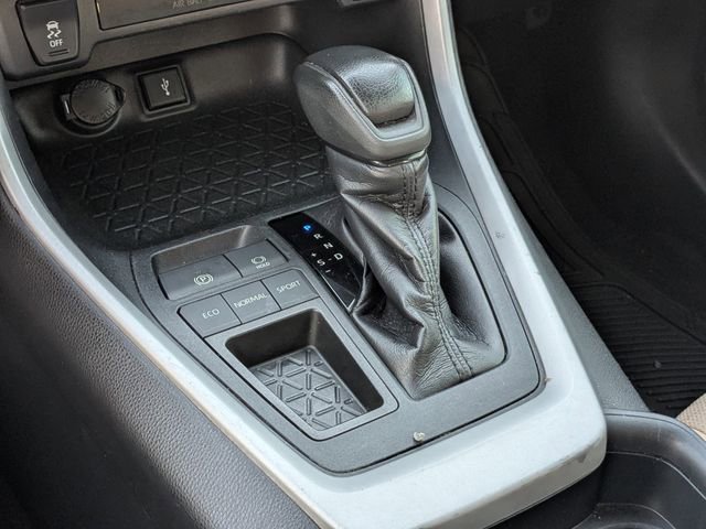 Used 2020 Toyota RAV4 XLE w/ Convenience Package image 22