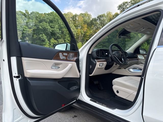 New 2025 Mercedes-Benz GLS 450 4MATIC image 22