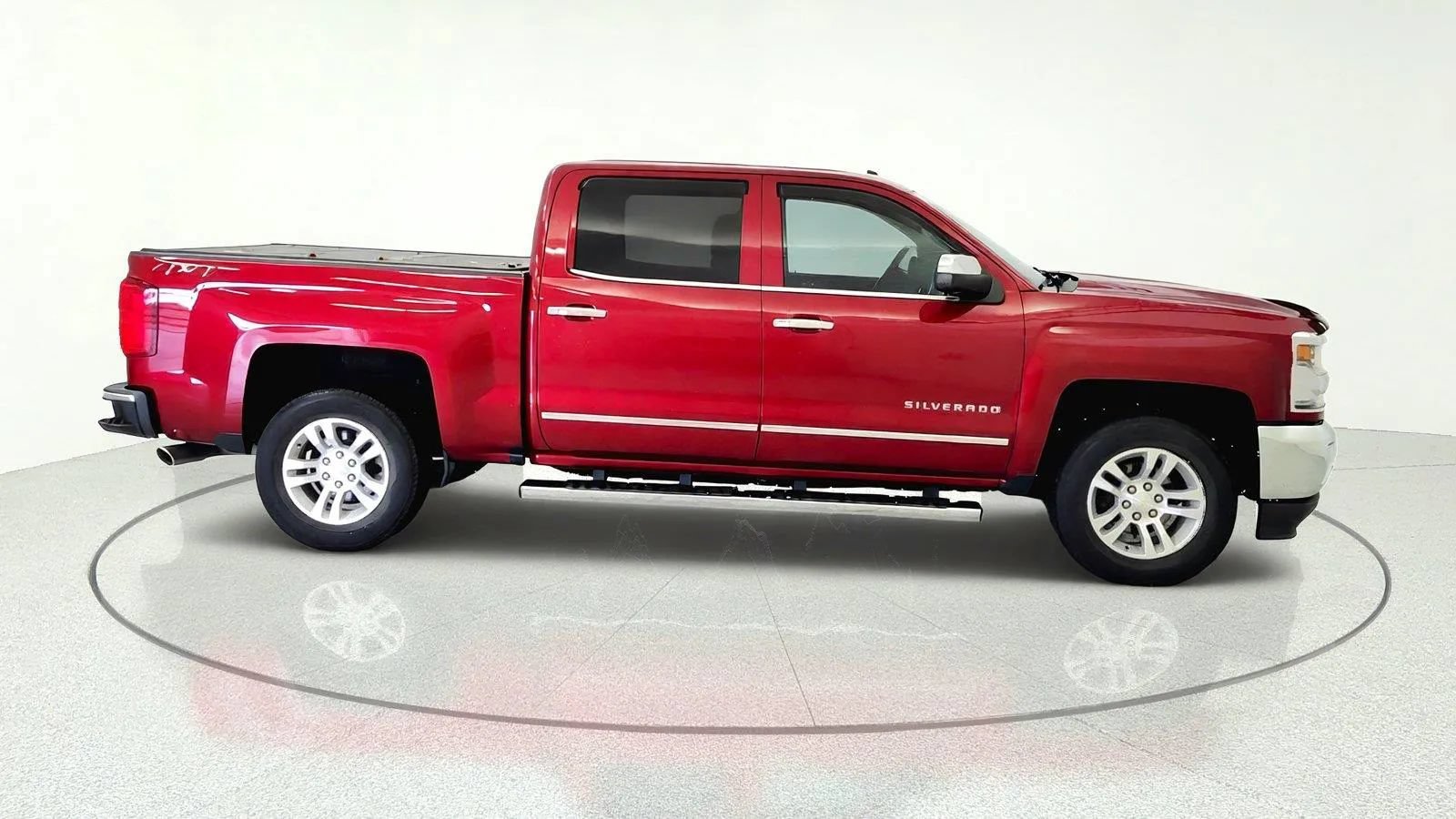 Used 2018 Chevrolet Silverado 1500 LTZ w/ LTZ Plus Package AWD/4WD image 10