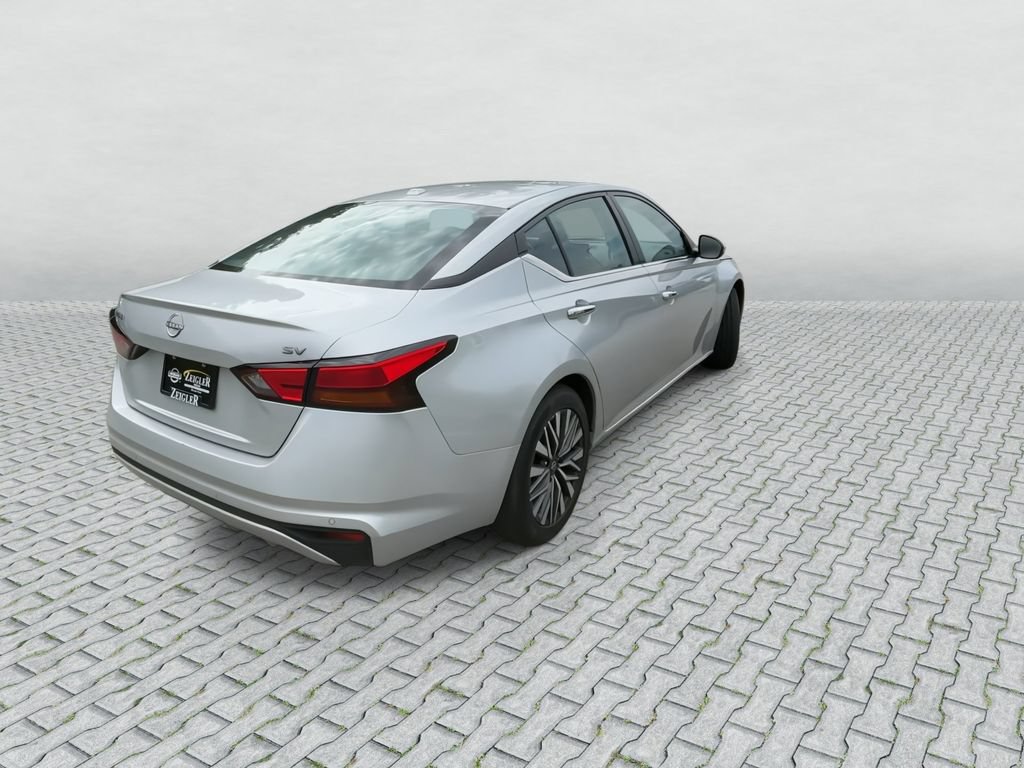 Certified 2023 Nissan Altima 2.5 SV FWD image 7