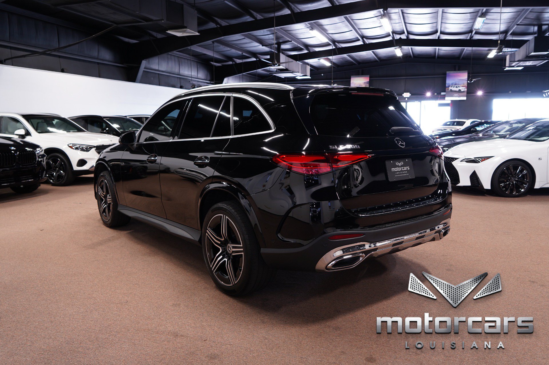 Used 2023 Mercedes-Benz GLC 300 w/ AMG Line image 5
