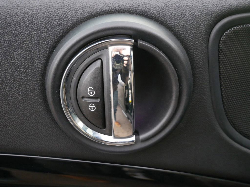 Used 2019 MINI Cooper Countryman John Cooper Works w/ Driver Assistance Package image 16